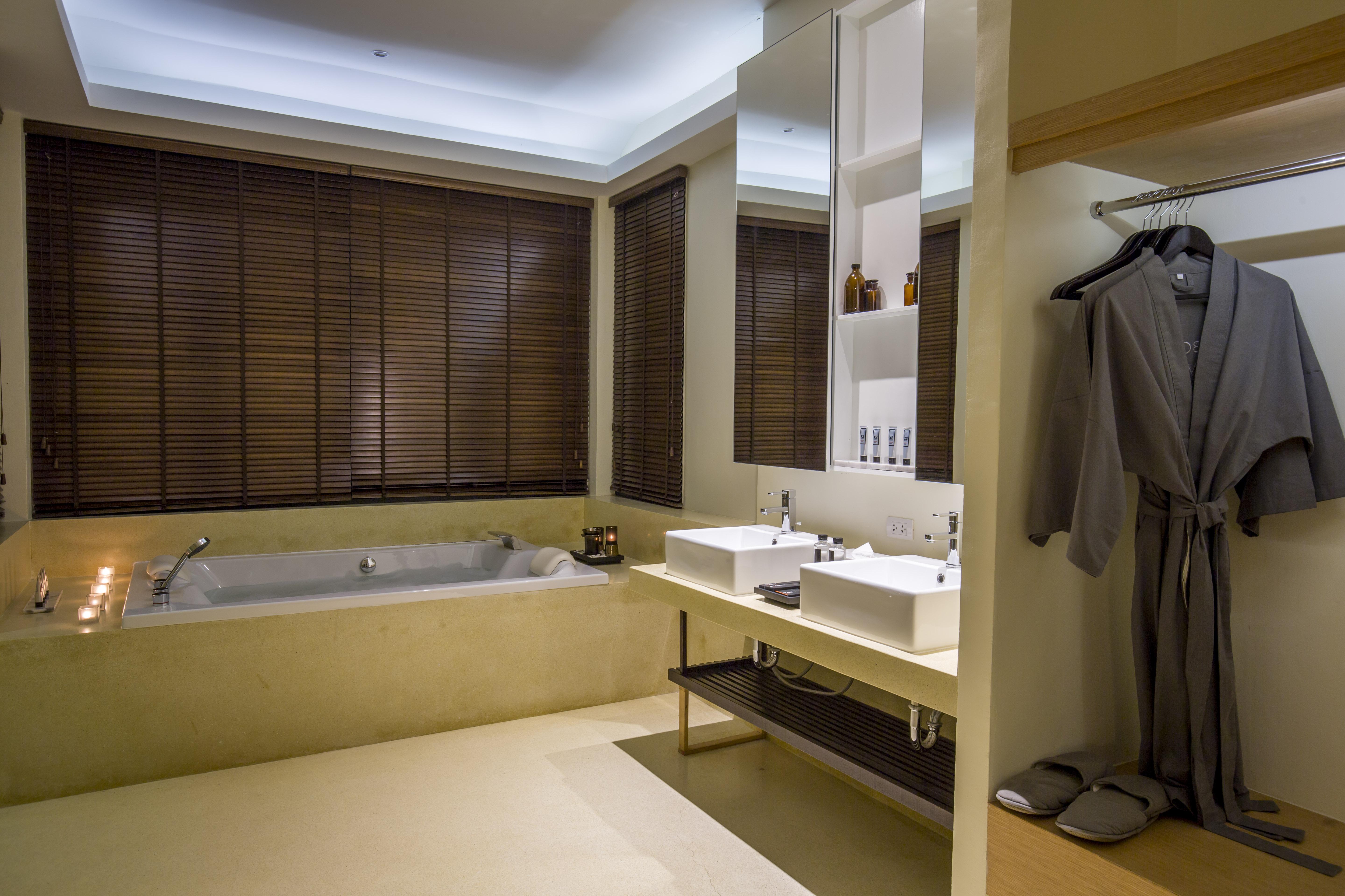 The Anda Mani Khaolak Beachfront Villas Khao Lak Bagian luar foto