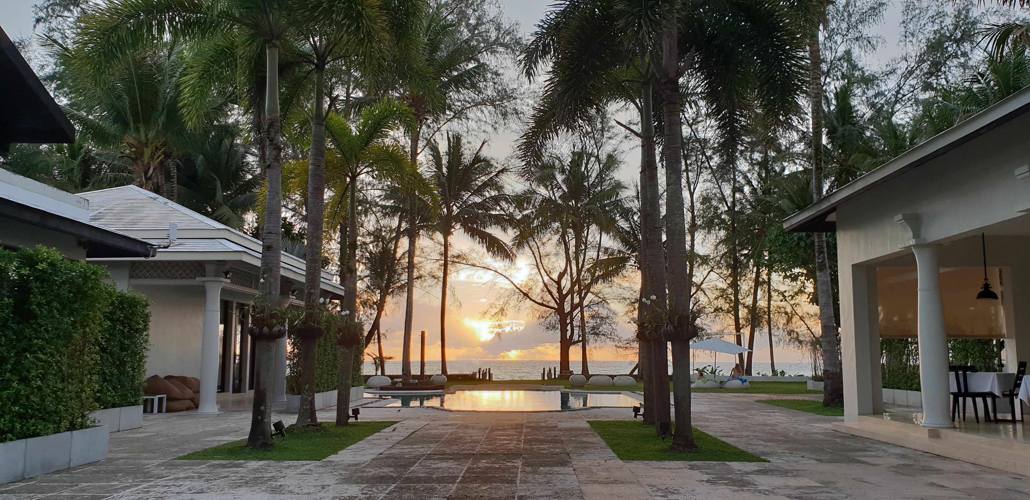 The Anda Mani Khaolak Beachfront Villas Khao Lak Bagian luar foto